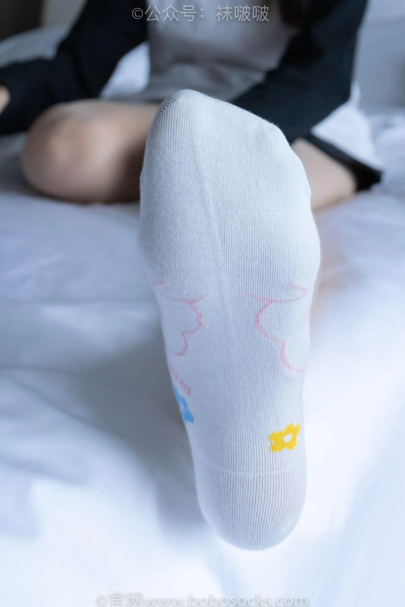 [BoBoSocks袜啵啵]NO.015 稚予-阿迪板鞋、白色短棉袜、肉丝 [135P]插图1
